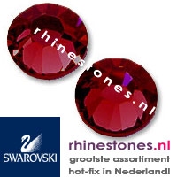 Burgundy Swarovski® SS6 (1.9 - 2.1mm)