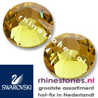 Light Topaz Swarovski® SS6 (1.9 - 2.1mm)