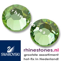 Peridot Swarovski® SS6 (1.9 - 2.1mm)