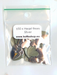 Silver nailhead heart 9mm